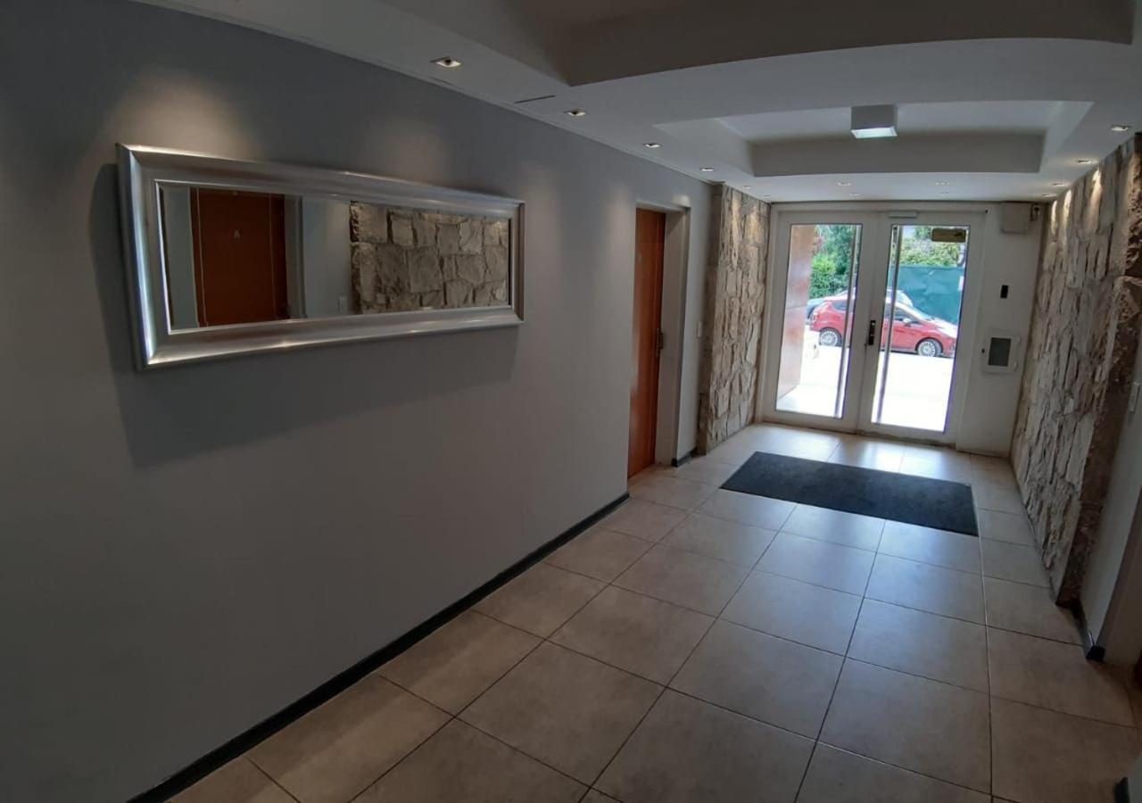 Departamento En El Centro De Bariloche Bb Apartment Ngoại thất bức ảnh